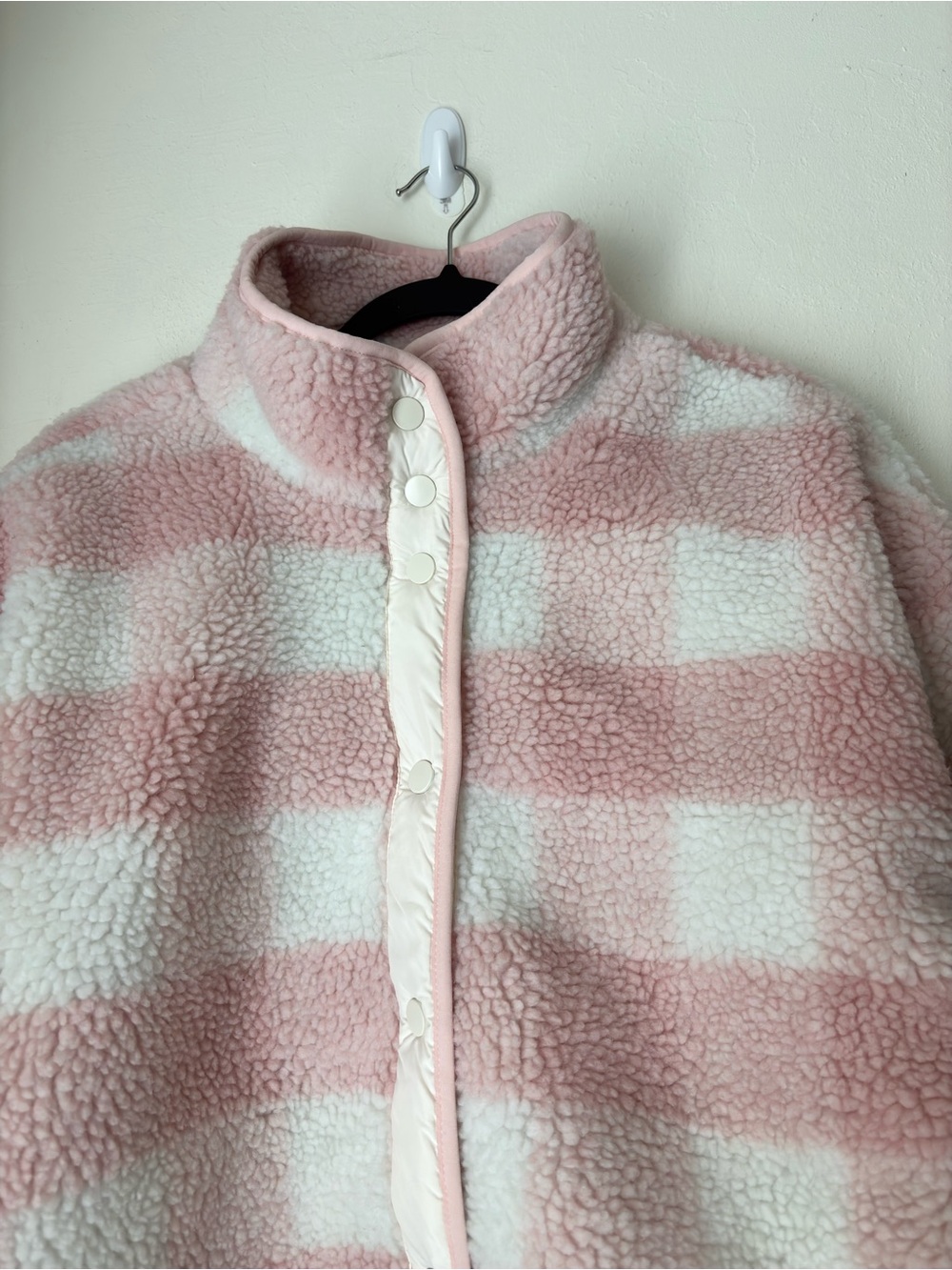 Fabletics Tahoe Teddy Jacket in Champagne Blush Buffalo Check Size Small NEW - Picture 4 of 13
